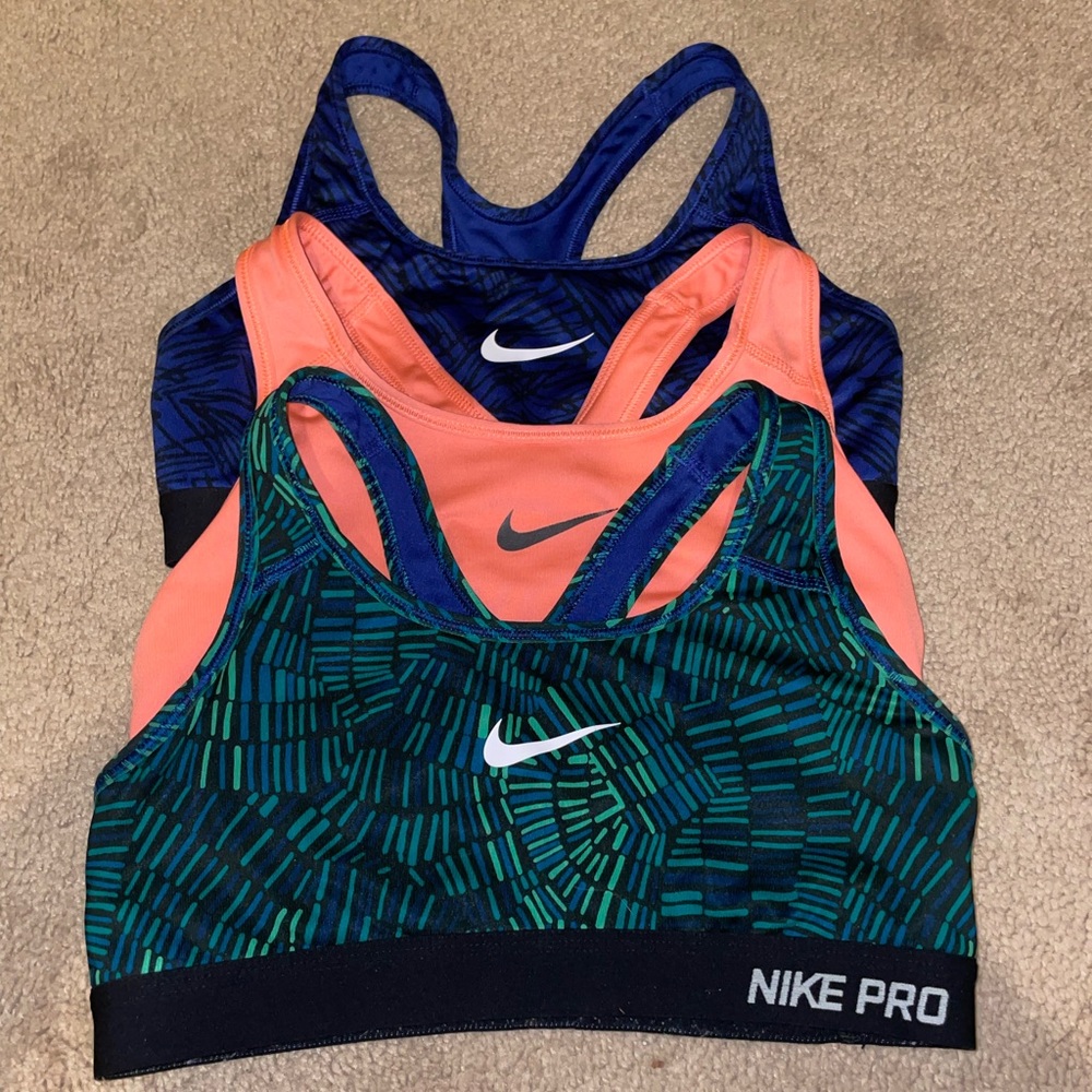 Nike Pro Sports Bra Bundle